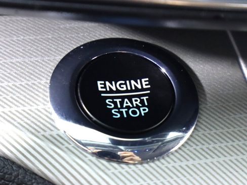 Used 2023 Ford Explorer XLT w/ Equipment Group 202A image 23