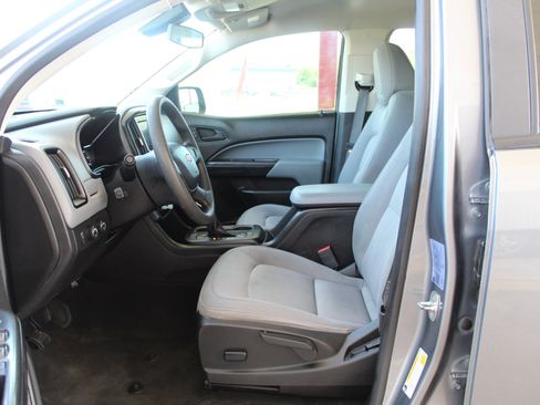 Used 2022 Chevrolet Colorado W/T AWD/4WD image 27