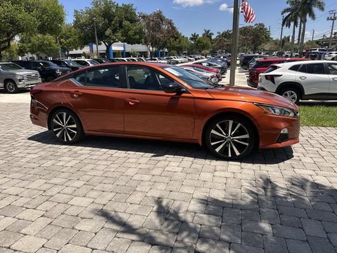 Used 2022 Nissan Altima 2.5 SR FWD image 15