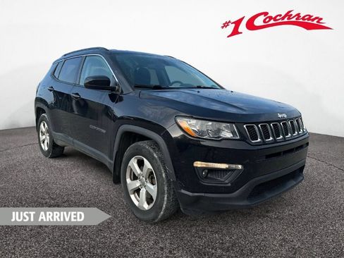Used 2020 Jeep Compass Latitude w/ Cold Weather Group AWD/4WD image 1