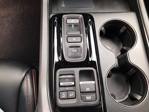 Used 2023 Honda Pilot TrailSport image 31