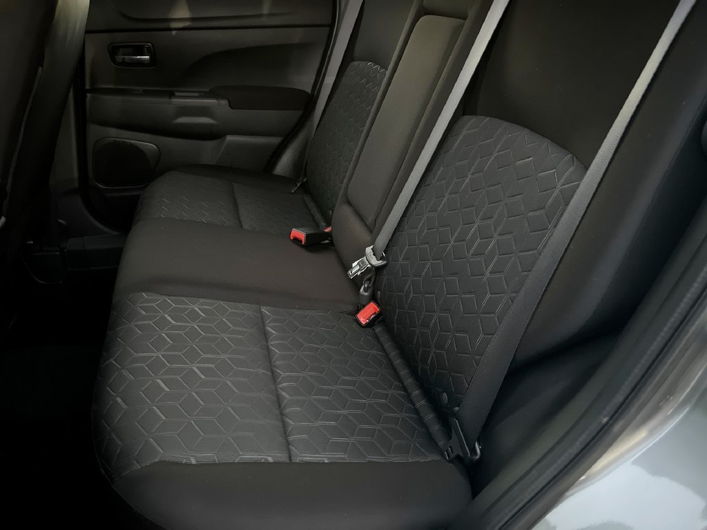 Used 2025 Mitsubishi Outlander Sport ES AWD/4WD image 28