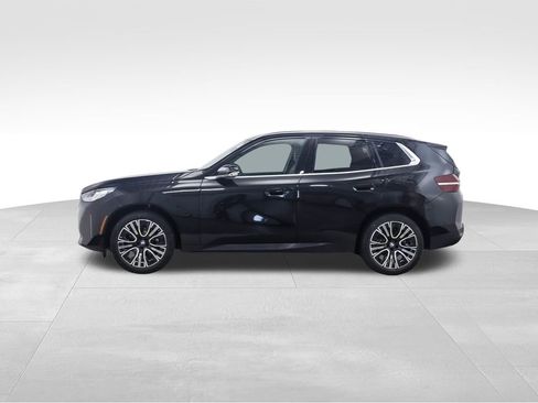 Used 2025 BMW X3 xDrive30i w/ Premium Package image 3