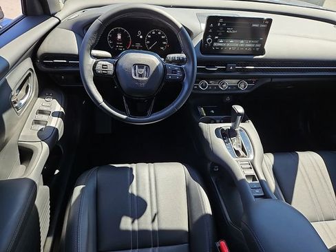 Used 2023 Honda HR-V EX-L image 12