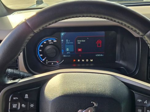 Used 2022 Ford Bronco Wildtrak image 35