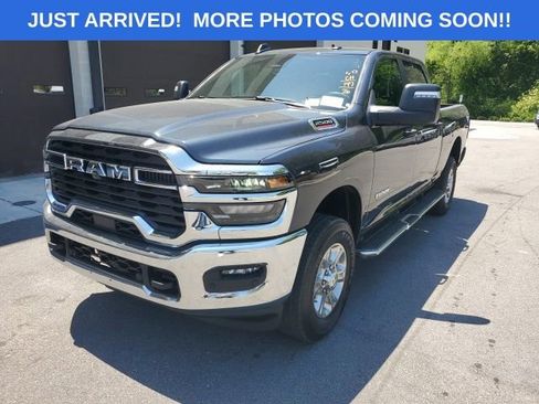 Used 2026 RAM 2500 Big Horn AWD/4WD image 1