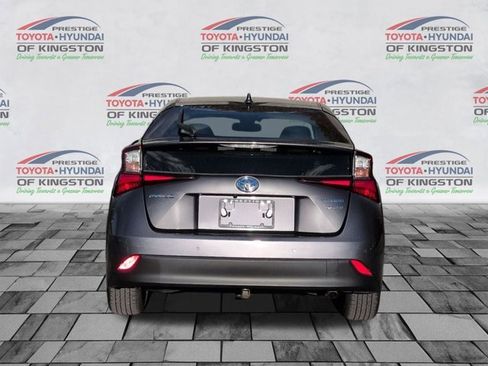 Used 2021 Toyota Prius Limited image 4