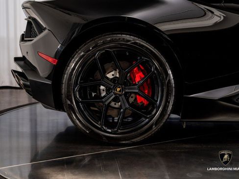 Used 2018 Lamborghini Huracan LP 580-2 image 23