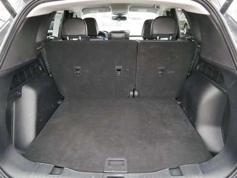 Certified 2024 Ford Escape Platinum image 18