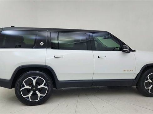 Used 2024 Rivian R1S Adventure image 6