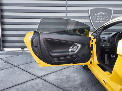 Used 2005 Lamborghini Gallardo image 32