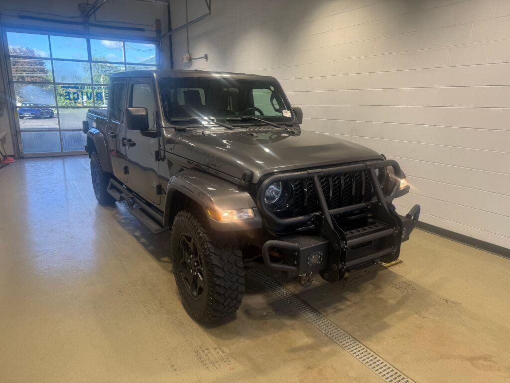 Used 2021 Jeep Gladiator Sport AWD/4WD image 7
