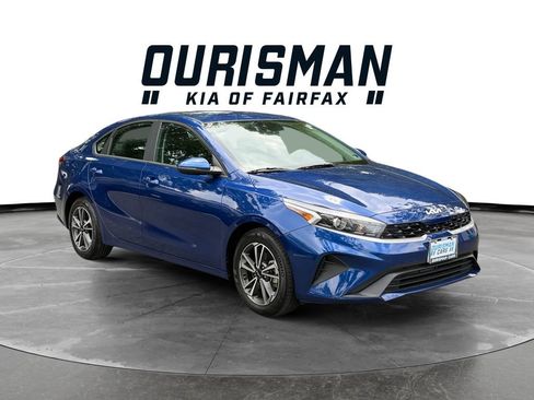 Used 2023 Kia Forte LXS w/ LXS Technology Package FWD image 1