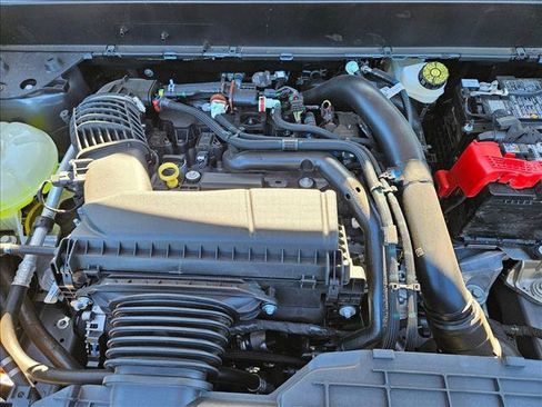 New 2025 Ford Maverick Lobo AWD/4WD image 16