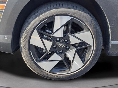 Used 2024 Hyundai Kona Limited image 9
