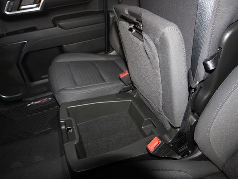 Used 2022 Chevrolet Silverado 1500 RST image 19