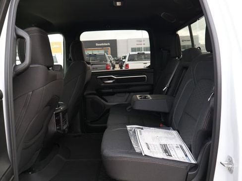 New 2026 RAM 1500 4x4 Crew Cab image 8