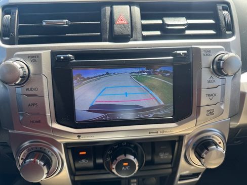 Used 2016 Toyota 4Runner SR5 AWD/4WD image 16