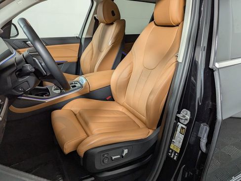 Certified 2022 BMW X7 xDrive40i w/ Premium Package image 17