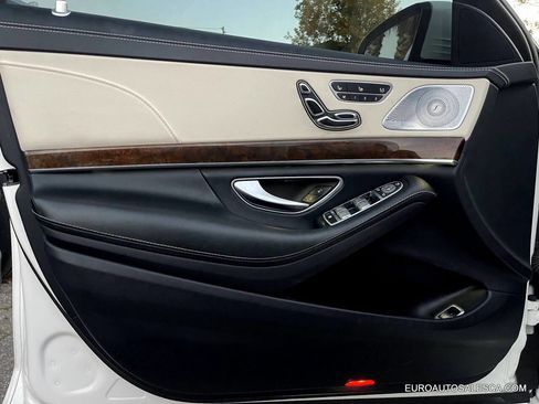 Used 2016 Mercedes-Benz S 550 Sedan image 33
