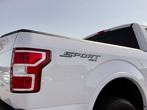 Used 2019 Ford F150 XLT w/ Equipment Group 302A Luxury AWD/4WD image 11