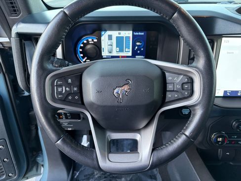 Used 2023 Ford Bronco Outer Banks AWD/4WD image 12