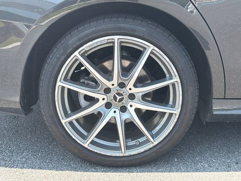 Used 2022 Mercedes-Benz E 350 Sedan image 19