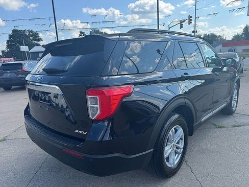 Used 2021 Ford Explorer XLT AWD/4WD image 5