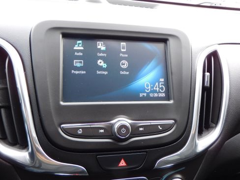 Used 2018 Chevrolet Equinox LT image 22