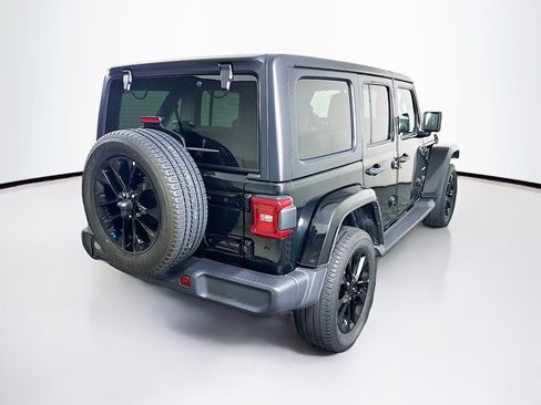 Used 2023 Jeep Wrangler Unlimited Sahara AWD/4WD image 9