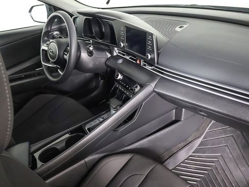 Used 2023 Hyundai Elantra Blue w/ Winter Weather Package image 27