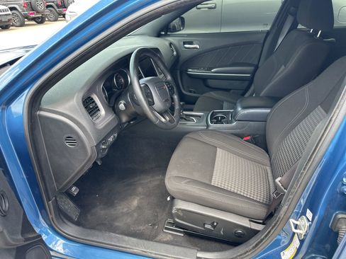 Used 2023 Dodge Charger SXT w/ Cold Weather Package image 7