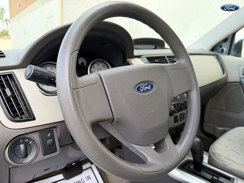 Used 2008 Ford Focus SE image 18