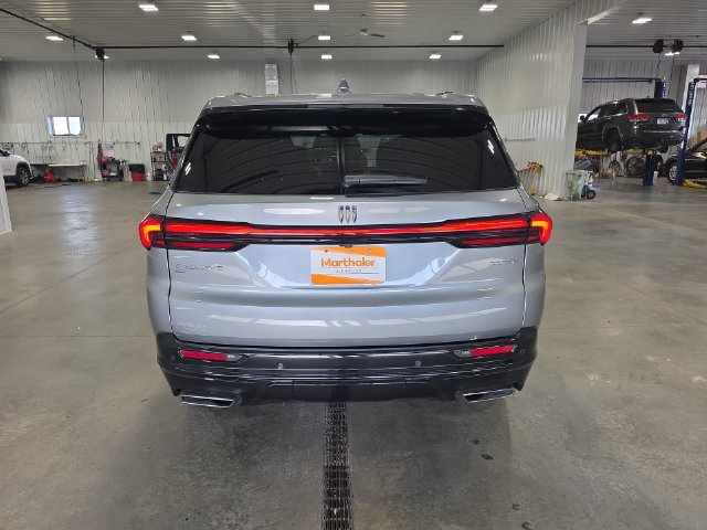 Used 2026 Buick Enclave Sport Touring AWD/4WD image 7