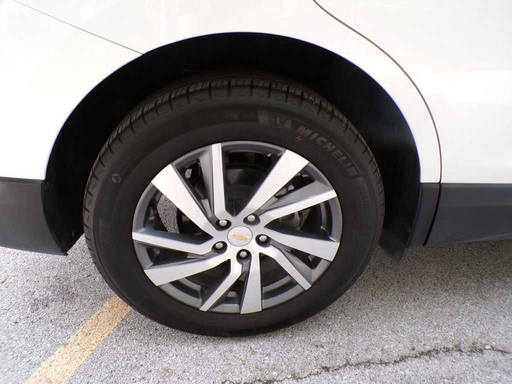 Used 2024 Chevrolet Equinox Premier AWD/4WD image 21