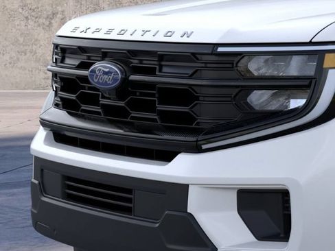 New 2026 Ford Expedition Max Active RWD image 17