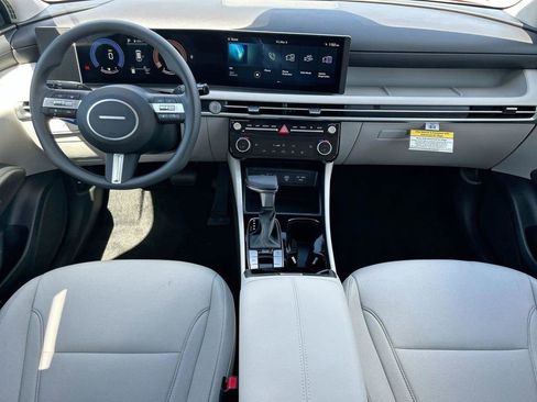 New 2026 Hyundai Tucson SEL image 18