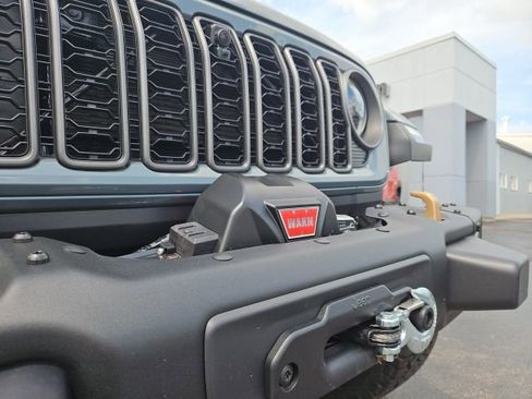 New 2025 Jeep Wrangler Unlimited Rubicon 392 image 18