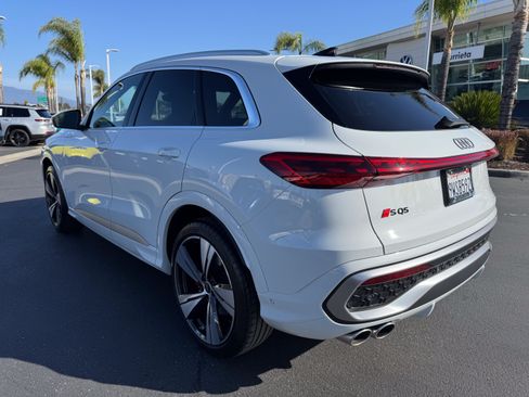 Used 2025 Audi SQ5 Premium Plus w/ Premium Plus Package AWD/4WD image 8