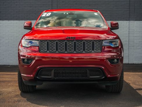 Used 2020 Jeep Grand Cherokee Altitude AWD/4WD image 2