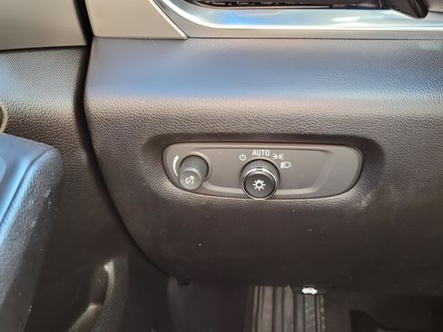 Certified 2023 Chevrolet Traverse LT image 23