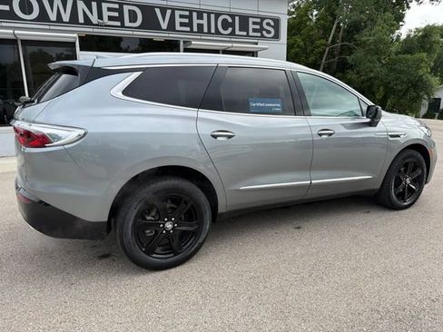 Used 2023 Buick Enclave Essence w/ Sport Touring Edition AWD/4WD image 3