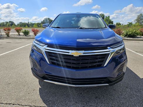 Used 2023 Chevrolet Equinox LT FWD image 2