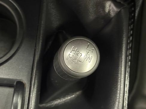 Used 2019 Toyota 4Runner TRD Off-Road Premium AWD/4WD image 34