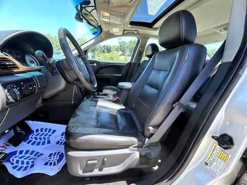 Used 2008 Ford Taurus Limited FWD image 10