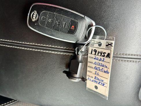 Certified 2023 Nissan Pathfinder SL image 16