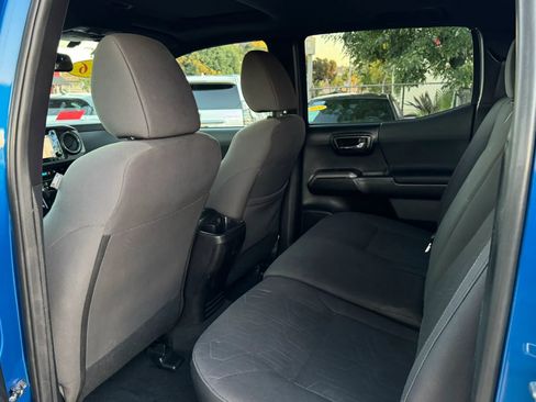 Used 2016 Toyota Tacoma TRD Sport RWD image 21