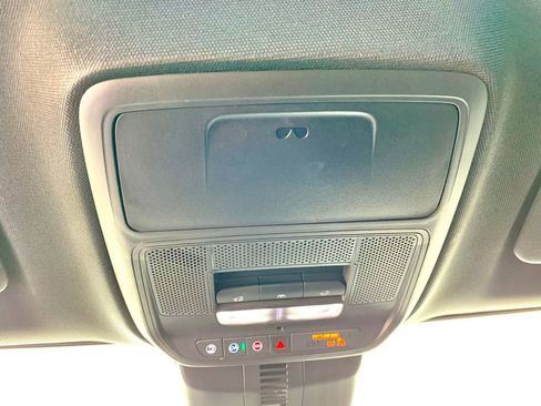 Used 2026 Chevrolet Traverse Z71 w/ Driver Confidence Package AWD/4WD image 44