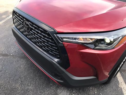 Used 2022 Toyota Corolla Cross LE w/ Moonroof Package AWD/4WD image 54