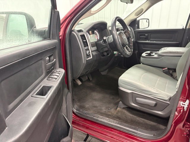 Used 2017 RAM 1500 Express AWD/4WD image 11